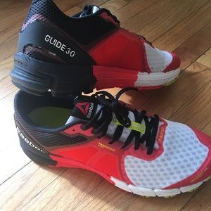NWT Men’s Reebok Guide 3.0